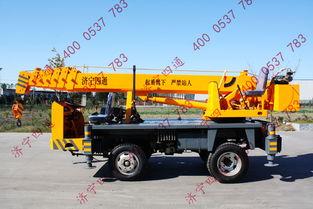 国产小吊车视频,高效作业，彰显中国制造实力