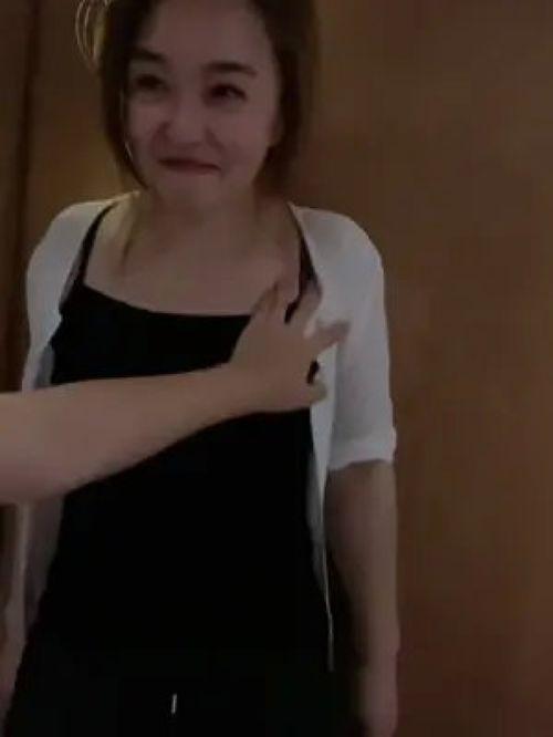 国产美女洗澡网红视频,国产美女网红洗澡视频走红网络