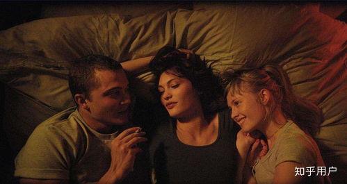 国产三男一女视频金瓶梅,国产三男一女演绎的古典情欲传奇